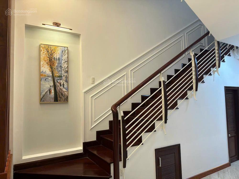 Mặt tiền đường 10m, khu cư xá lữ gia, 4m x 28m (công nhận đủ 112m2) nhà 3 tầng, giá 19.5 tỷ tl