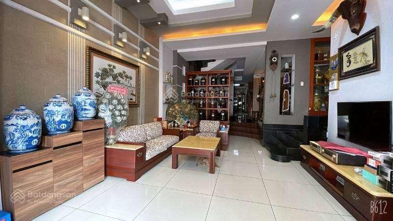 Bán nhà 2/27 cao thắng p5, q3, dt 5,9m x18m, dtcn 107m 5 tầng giá 30 tỷ 0906 998 ***