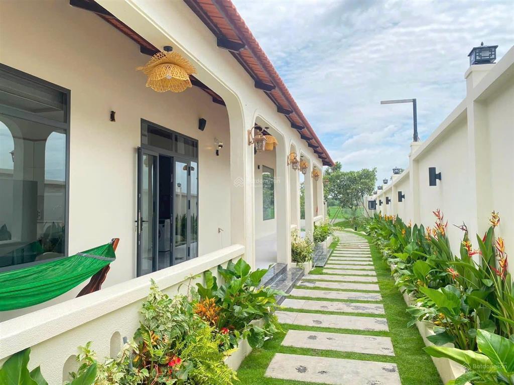 Căn nhà vườn kết hợp giữa địa trung hải pha hơi hướng tropical nghỉ dưỡng