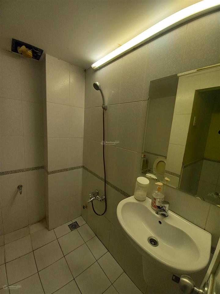 Đang cần cho thuê mặt bằng mặt tiền nhộn nhịp đường phan văn hân (gần chung cư trường sa)