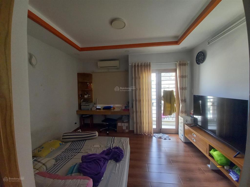 Cần cho thuê nhà 1 trệt 3 lầu 1 sân thượng hẻm xe hơi phạm viết chánh(gần chung cư phạm viết chánh)