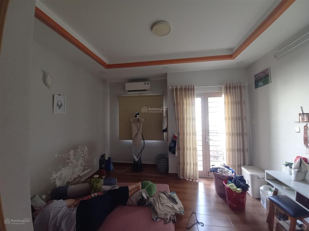 Cần cho thuê nhà 1 trệt 3 lầu 1 sân thượng hẻm xe hơi phạm viết chánh(gần chung cư phạm viết chánh)