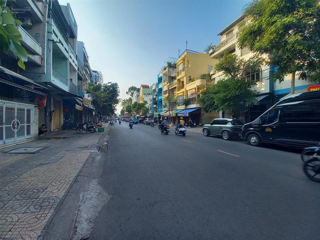 Cần cho thuê mặt bằng 1 trệt 1 lầu mặt tiền đường huỳnh mẫn đạt, quận 5 (gần bệnh viện nguyễn trãi)