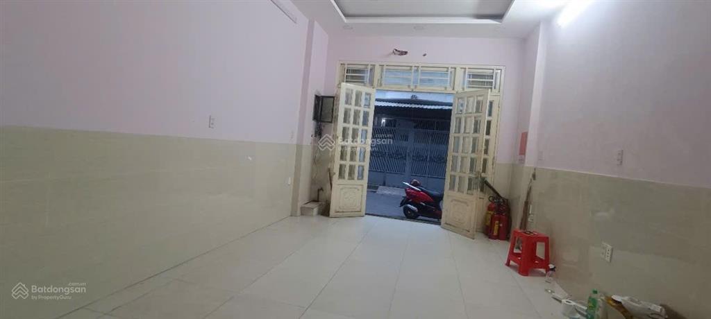 Cần cho thuê căn nhà 1 trệt 3 lầu hẻm xe hơi đường võ oanh (gần đh giao thông vận tải)