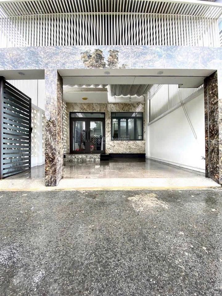 Cho thuê nhà đẹp, rộng 150m2. 3pn. phú lợi, thủ dầu một, bình dương. đg oto, sân oto. 11tr
