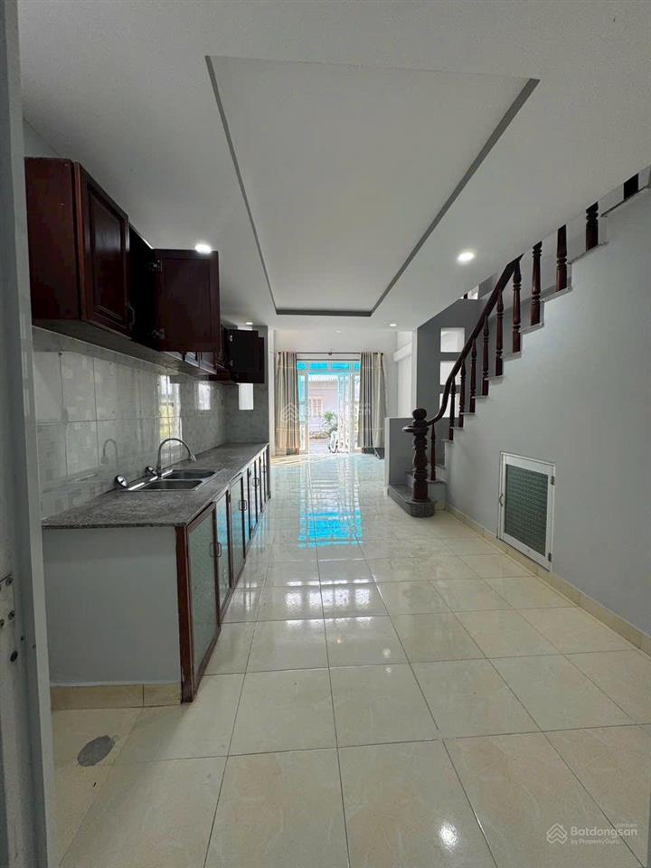 Cho thuê nhà kdc hiệp phát, p. hiệp thành, tdm. 2pn, đường nhựa, 6.5tr/tháng.