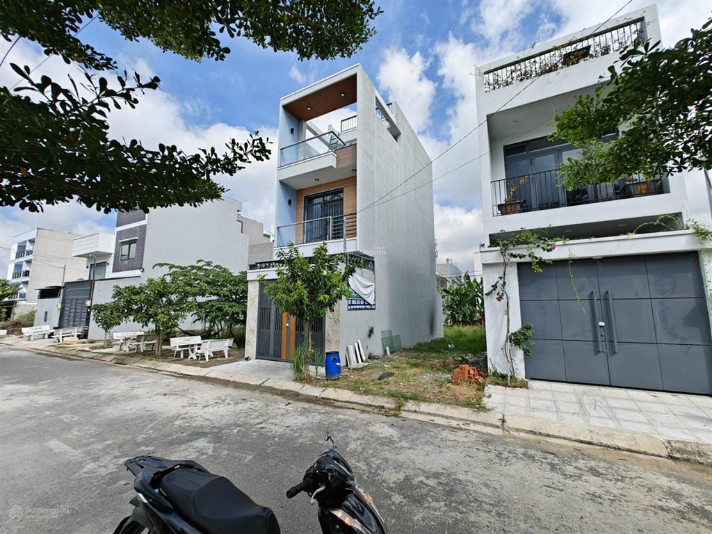 Khu dân cư samsung village  bưng ông thoàn  p. long trường ph cũ nền đất giá tốt tháng 5/2026
