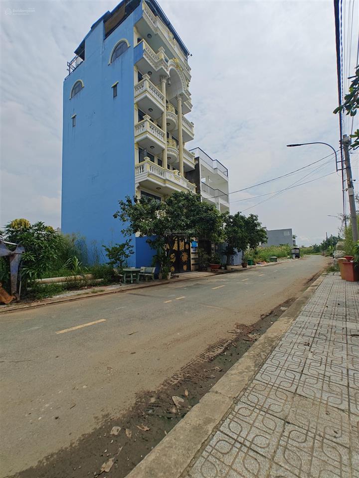 Đất kdc vạn phát đạt đường bưng ông thoàn dt 85m2 giá 5.75tỉ