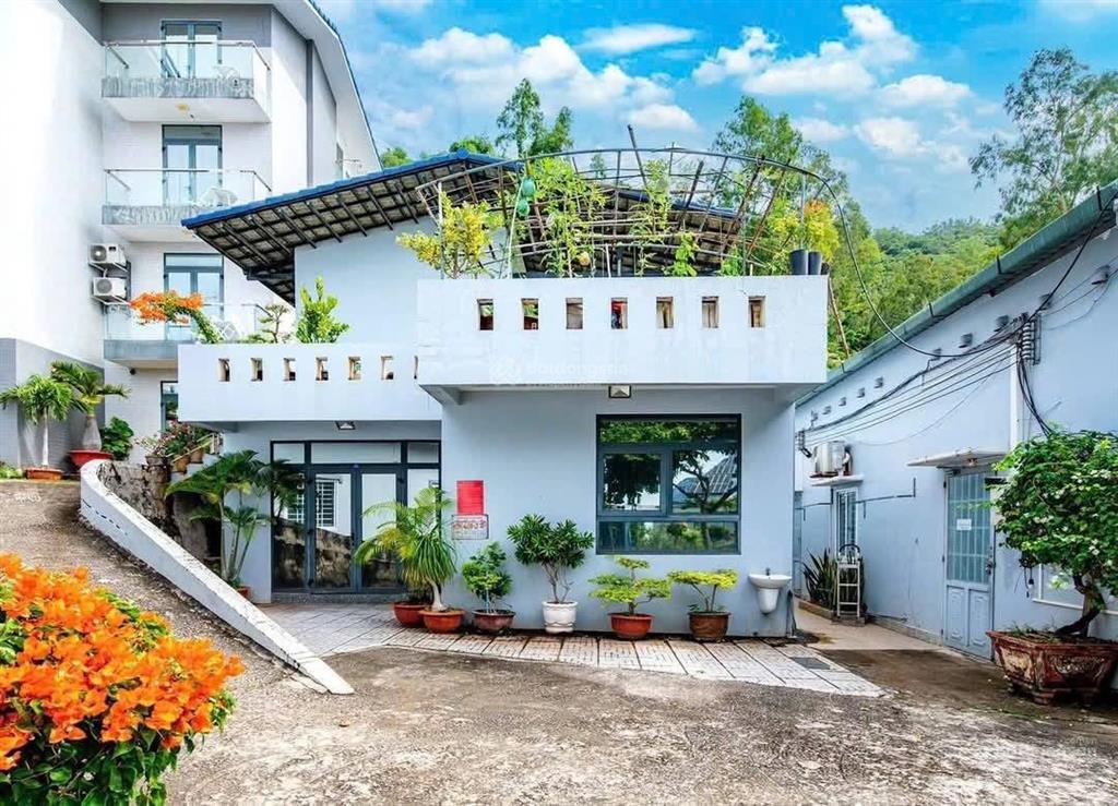 Bán villa resort trần phú vũng tàu thu nhập 120  250tr/tháng giá chỉ 35.4tr/m2