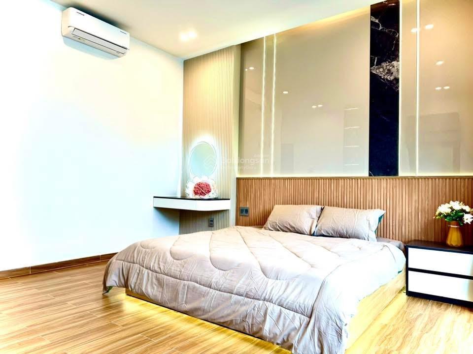 Bán nhà 3 tầng mặt tiền đường nguyễn hữu thọ sát bệnh viện quân y 17