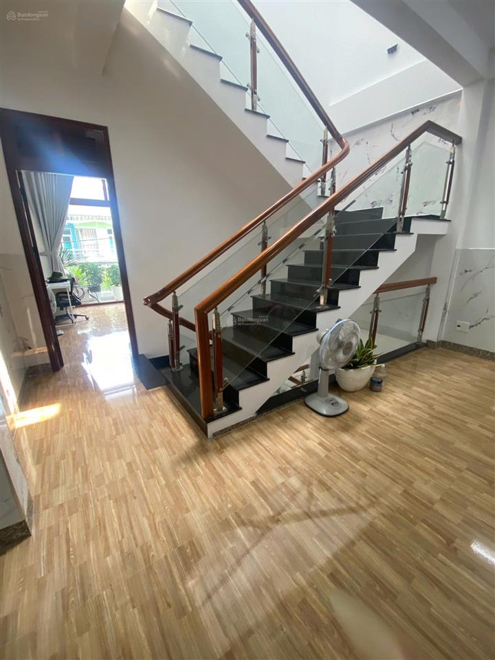 Bán nhà 3 tầng mặt tiền đào nguyên phổ