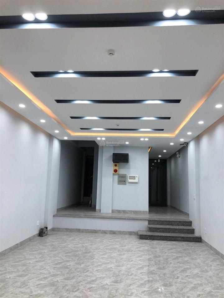 Cho thuê nhà 5 tầng mặt tiền đường lê thanh nghị có thang máy