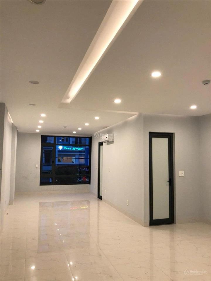 Cho thuê nhà 5 tầng mặt tiền đường lê thanh nghị có thang máy