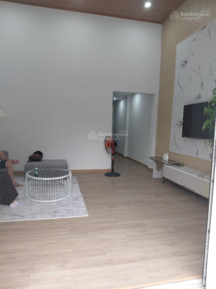 Bán đất tặng nhà cấp 4 mặt tiền đường nại hiên đông 15