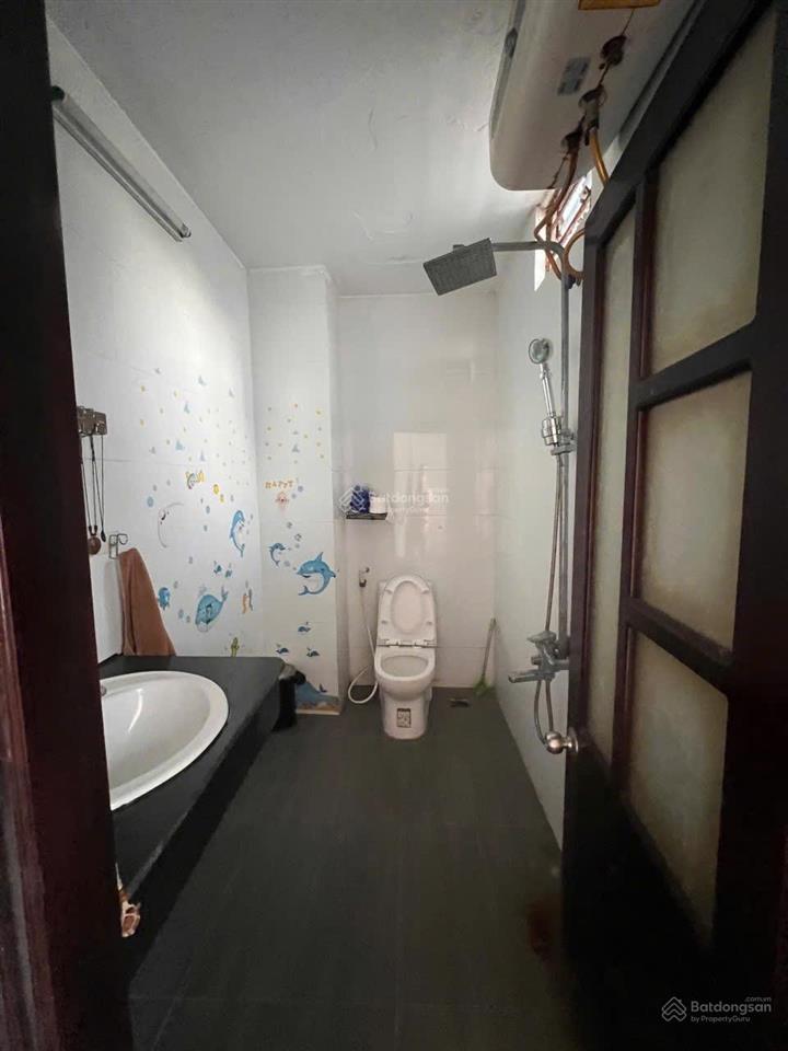 Cho thuê nhà 2 tầng mặt tiền đường đinh lễ