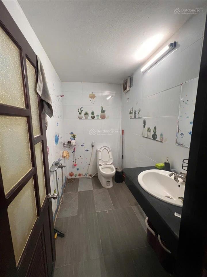 Cho thuê nhà 2 tầng mặt tiền đường đinh lễ