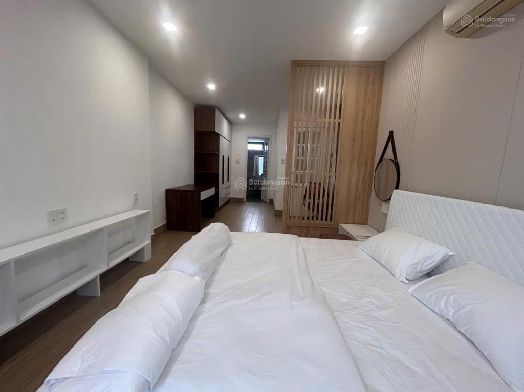 Cho thuê villa sân vườn mini 2 tầng kiệt ô tô hoàng diệu