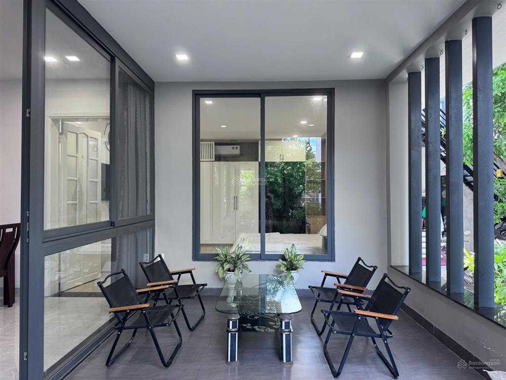Cho thuê villa sân vườn mini 2 tầng kiệt ô tô hoàng diệu