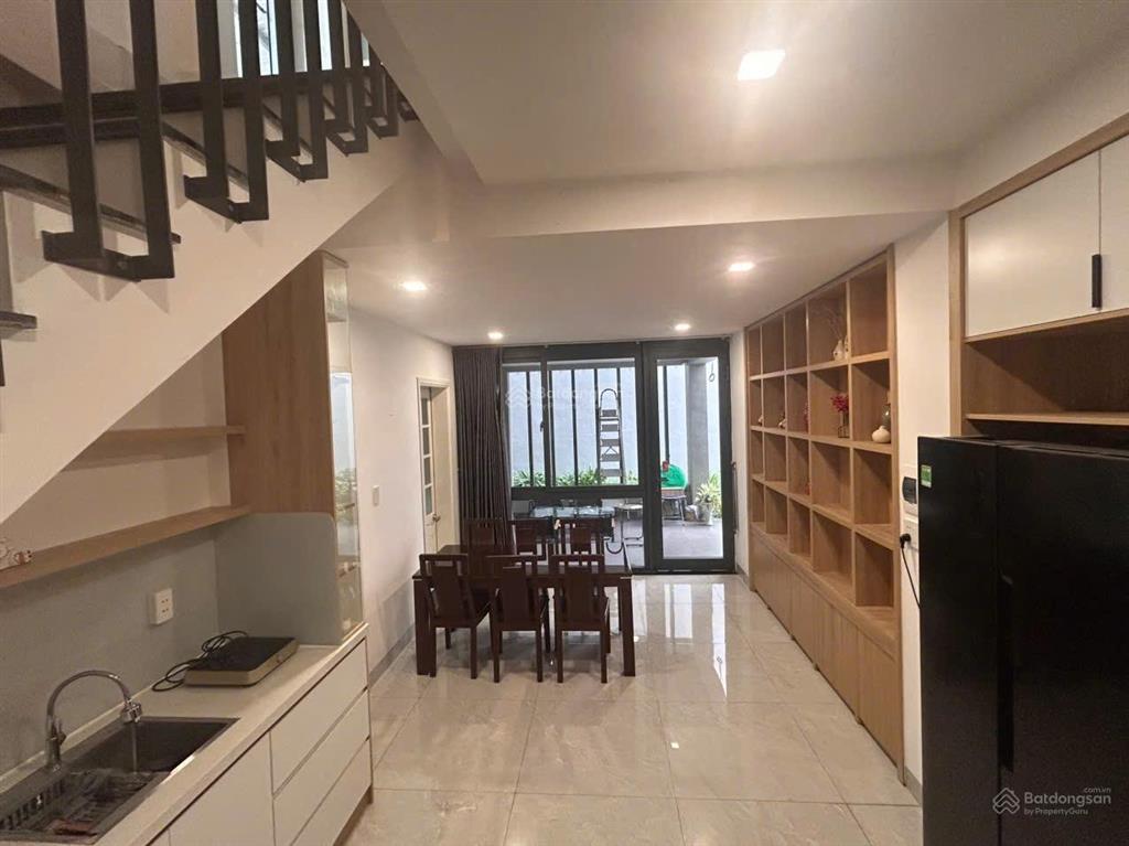 Cho thuê villa sân vườn mini 2 tầng kiệt ô tô hoàng diệu
