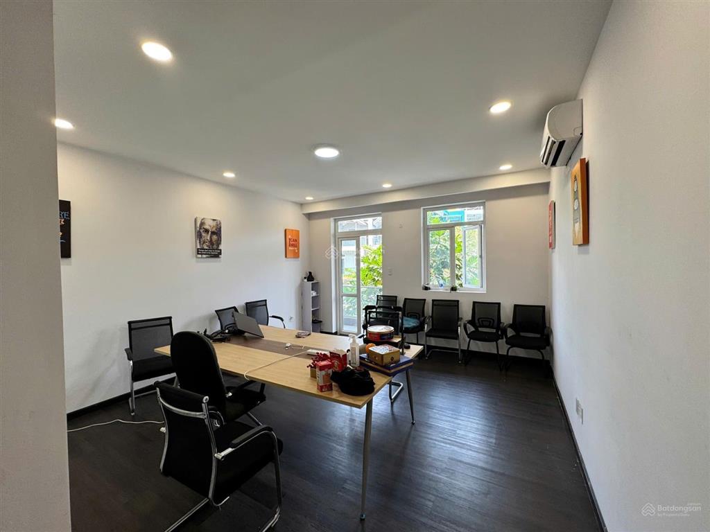 Cho thuê văn phòng nguyên căn giá 55tr tại kđt him lam, tân hưng