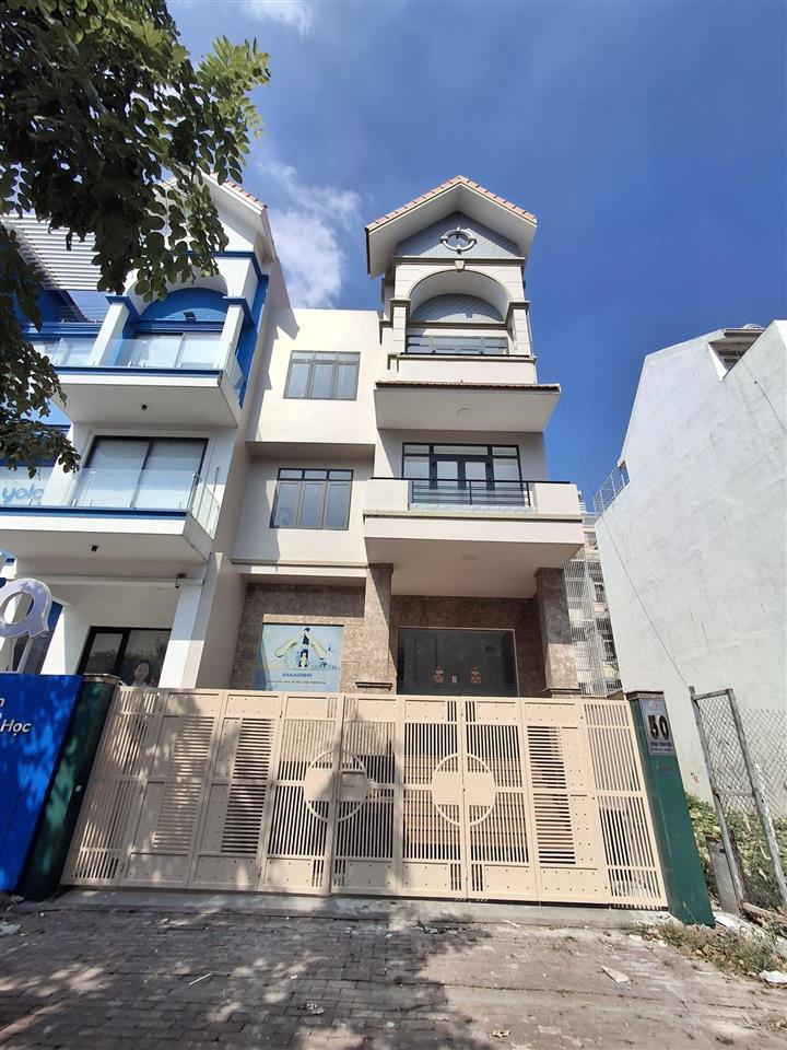 Cho thuê văn phòng nguyên căn 550m2 giá 100tr tại kđt him lam.