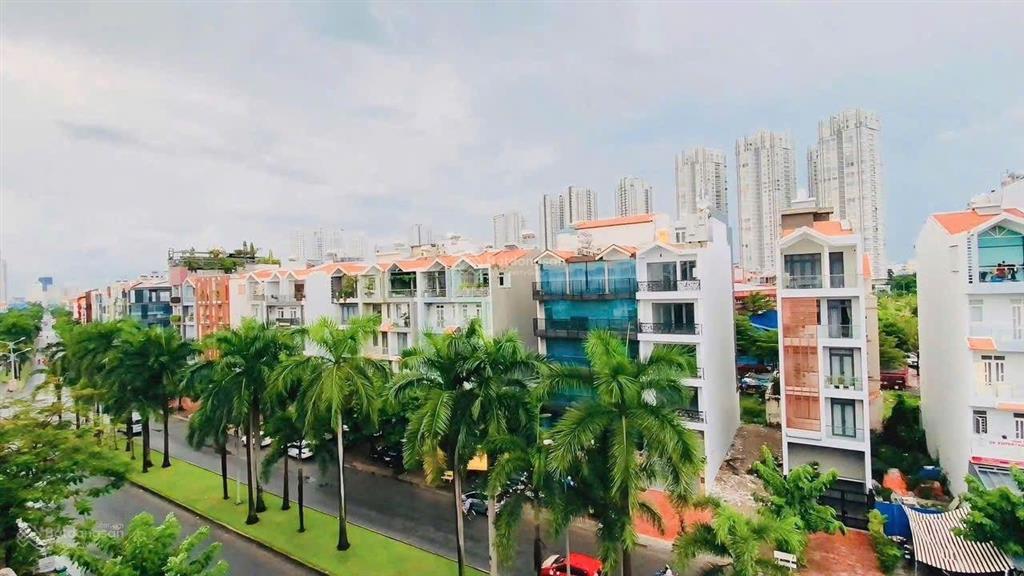 Cho thuê văn phòng tầng trệt dt 5*20m giá tốt chỉ 15tr tại kđt him lam kênh tẻ