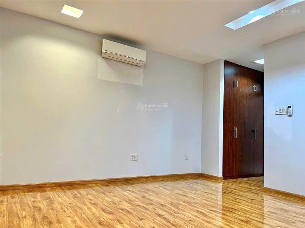 Cho thuê văn phòng nguyên căn 45tr nhà đẹp tại kđt him lam kênh tẻ