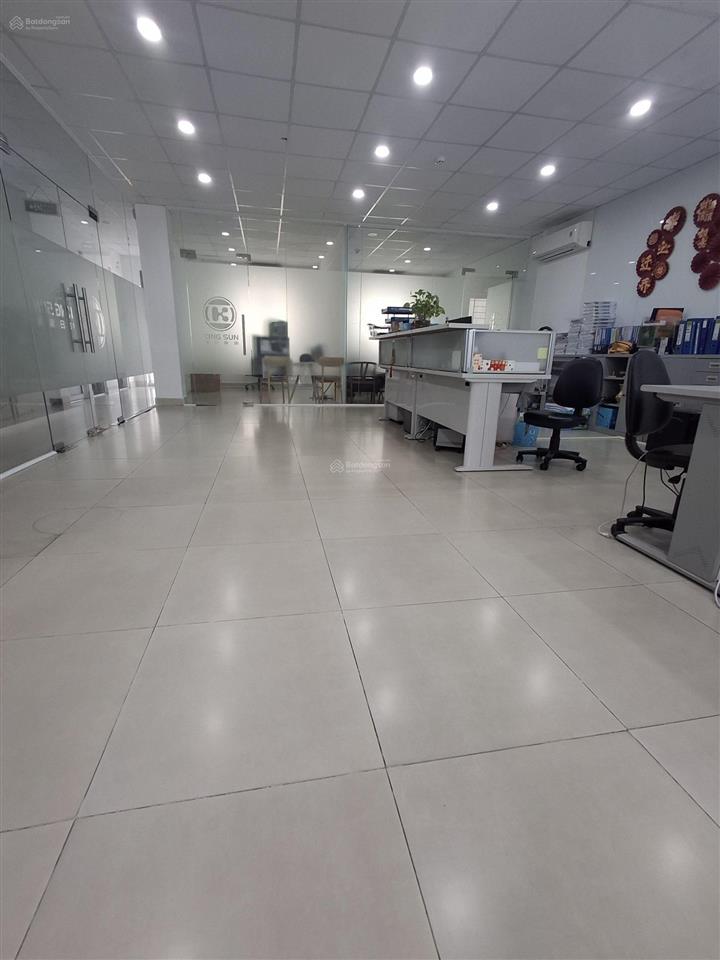 Cho thuê sàn văn phòng rộng 10*20m giá 35tr tại kđt him lam, p. tân hưng.