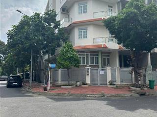 Cho thuê tòa nhà văn phòng căn góc 2 mặt tiền giá hót 70tr tại kdc him lam kênh tẻ.