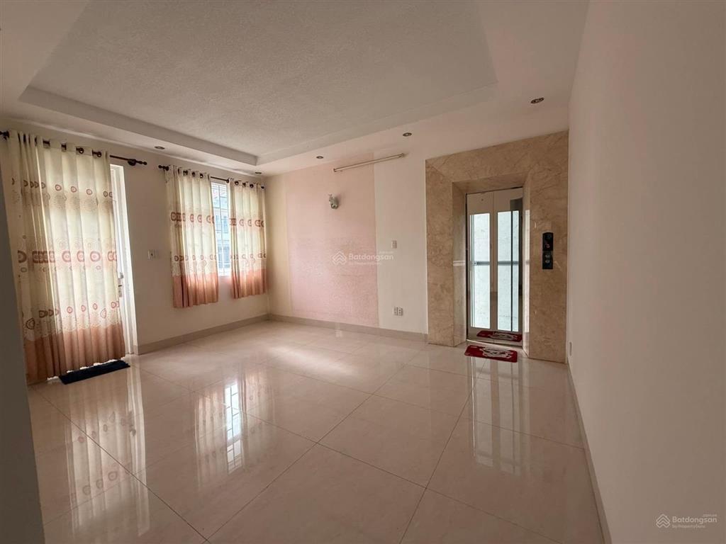 Cho thuê tòa nhà văn phòng góc 2 mặt tiền 70tr tại kdc him lam kênh tẻ