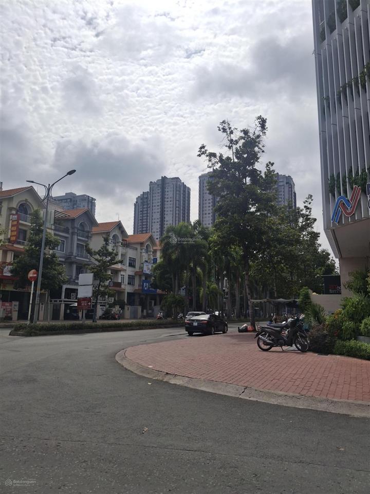 Cho thuê tòa nhà văn phòng 200tr/th đã bao thuế tại kđt him lam, p. tân hưng