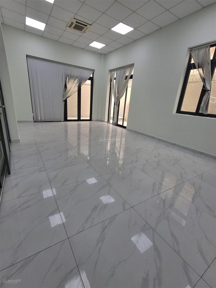 Cho thuê văn phòng nguyên căn 10x20m giá 90tr/th tại kđt him lam