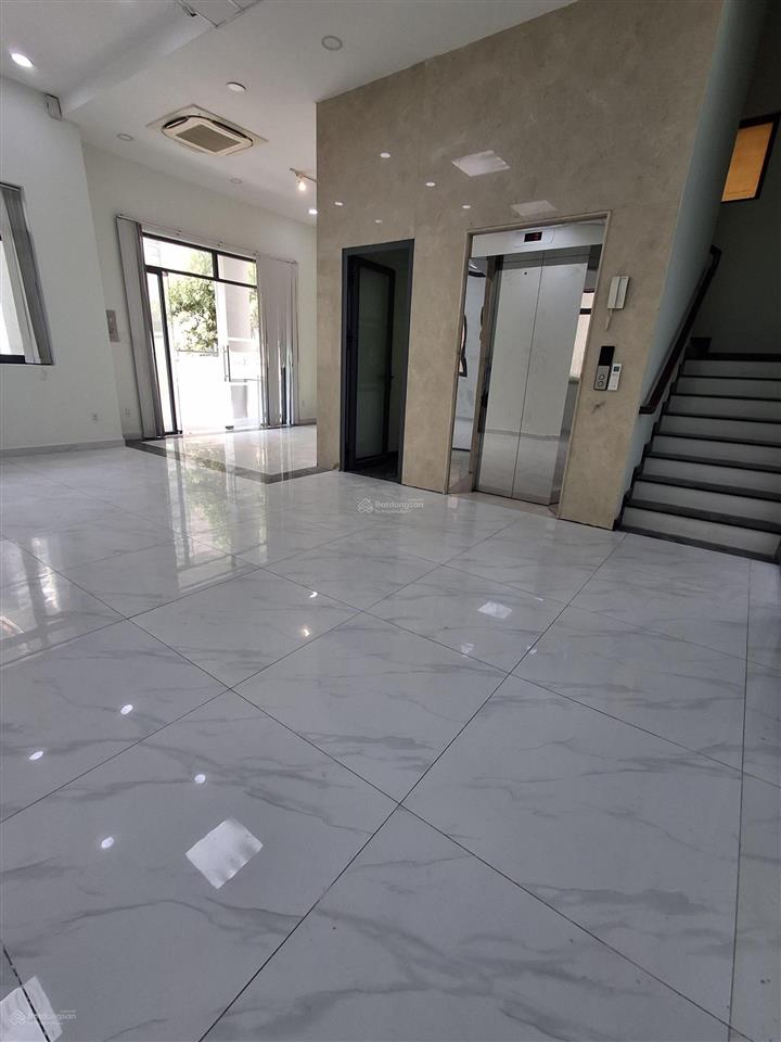 Cho thuê văn phòng nguyên căn 10x20m giá 90tr/th tại kđt him lam