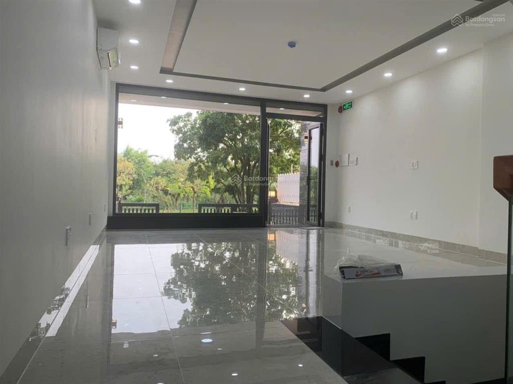 Cho thuê văn phòng nguyên căn 5x20m tại kđt him lam kênh tẻ