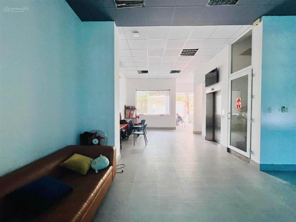 Cho thuê văn phòng nguyên căn 10x20m giá chỉ 70tr tại kđt him lam kênh tẻ