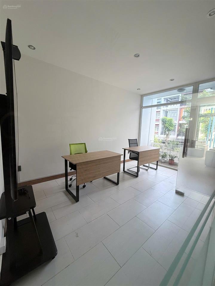 Cho thuê nhà nguyên căn 43tr dt 350m2