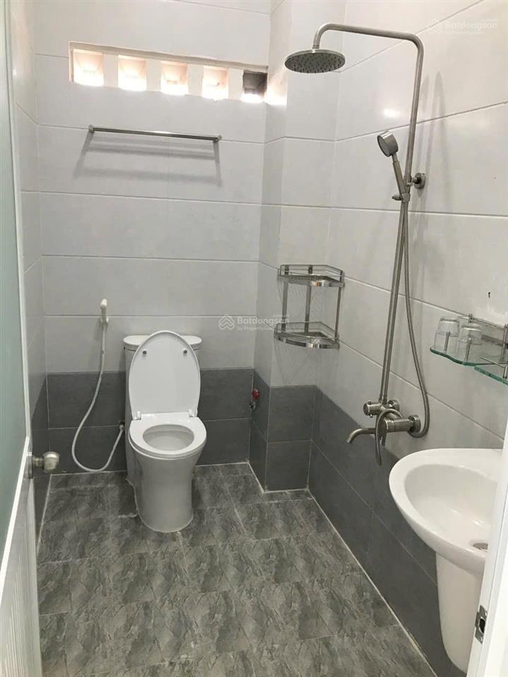 Nhà 4 tầng sát trường chinh, phường 13, tân bình, gần sân bay tsn. chỉ 3,3 tỷ shr hoàn công đầy đủ