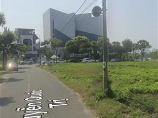 Cho thuê 280m2 đất, góc 2mt view sông hàn và đài pháo hoa mới đà nẵng downtown  55tr/tháng