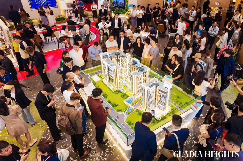 Hiếm có căn 3pn 125m2 trọn view hồ bơi siêu đẹp da gladia heights khang điền keppel. giá gốc cđt
