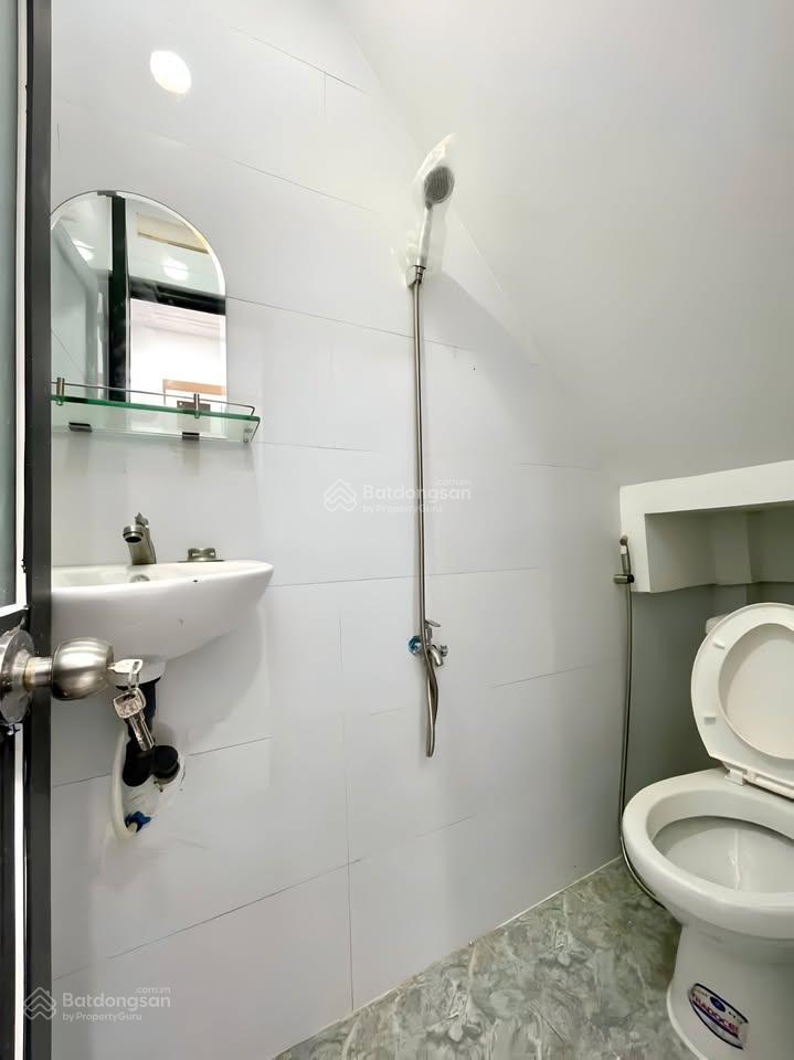 Nhà quận 12 mới xây phan văn hớn p. tân thới nhất giảm 50 triệu còn 899 triệu ( bao hết giấy tờ)