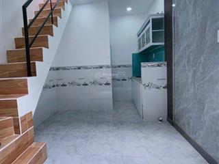 Nhà quận 12 chủ hạ giá 100 triệu bán nhanh gần chợ hiệp thành 40m2, có ban công