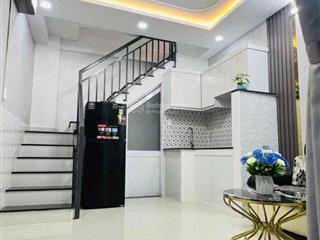 Bán nhà riêng q12 tại hiệp thành 43, 695 triệu, 18m2, có ban công, cách chung cư hiệp thành 500m