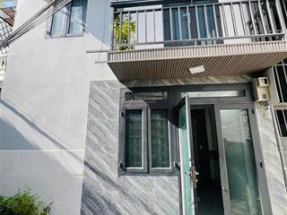 Bán gấp trong tết nhà riêng 1 sẹc trần thị hè ngay chợ đông quang 24m2 hẻm thông 3m