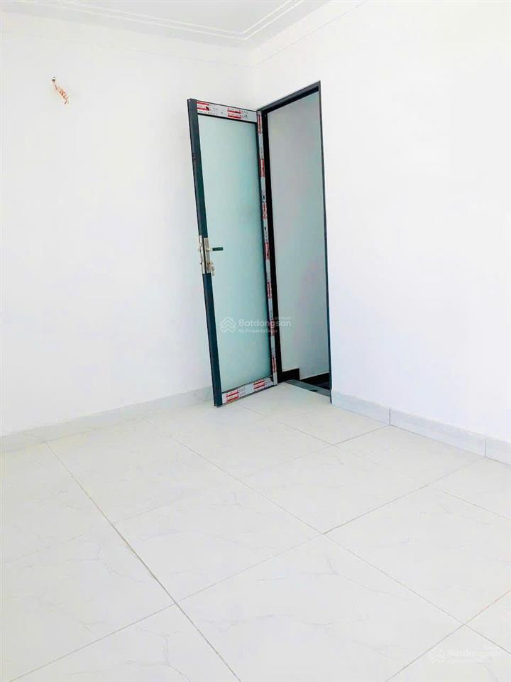 Bán nhà đường nguyễn ảnh thủ gần ngã 3 đông quang