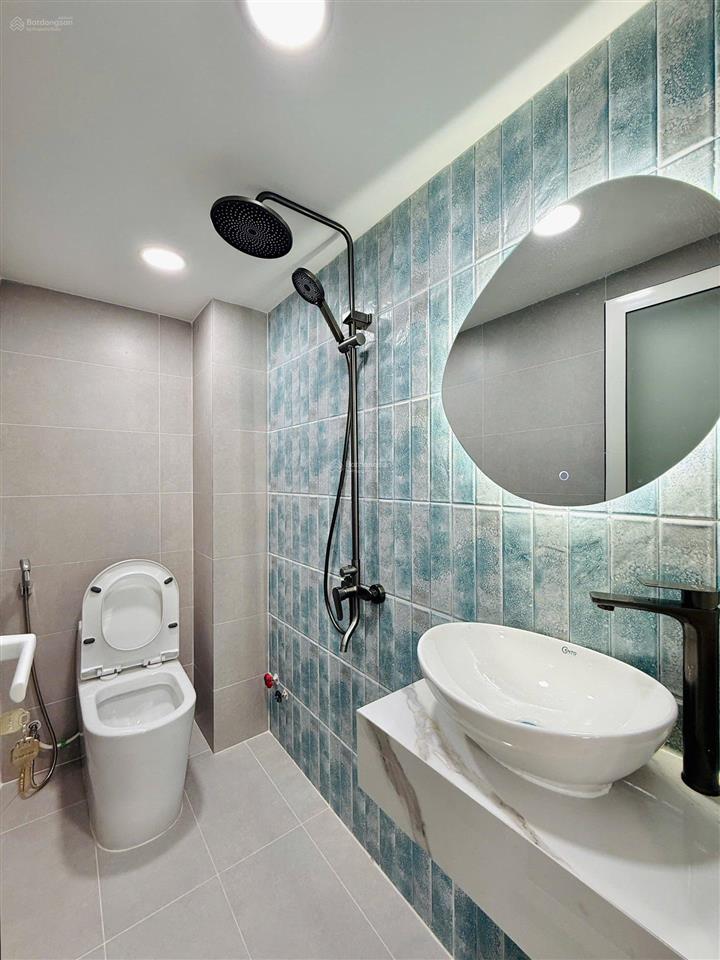 Bán nhà mới ngay bệnh viện q12  hẻm 1 sẹc  có gpxd