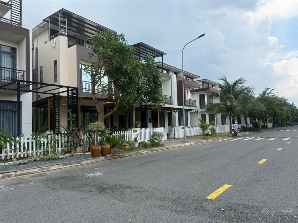 Đất nền biệt thự trần anh riverside 8,7x17m, sổ hồng riêng, giá 2,7 tỷ.  0941 030 ***