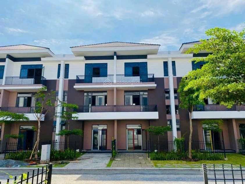Biệt thự nghỉ dưỡng cao cấp tại cầu lớn hóc môn, 6x15m, giá 2.6tỷ.  0941 030 ***