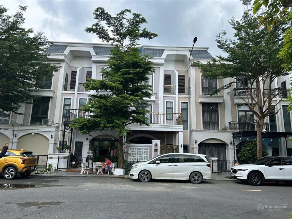 Bán nhà phố long phú residence, 3 tỷ, 85 m2, 4pn, 4wc, giá siêu hời  0941 030 ***