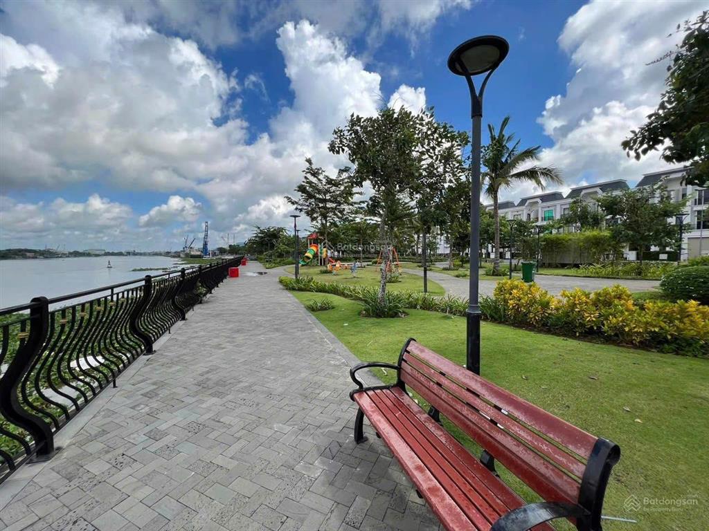 Bán nhà sông vàm cỏ đông , 1 trệt 2 lầu giá , 2,4 tỷ, 5x15m  0941 030 ***