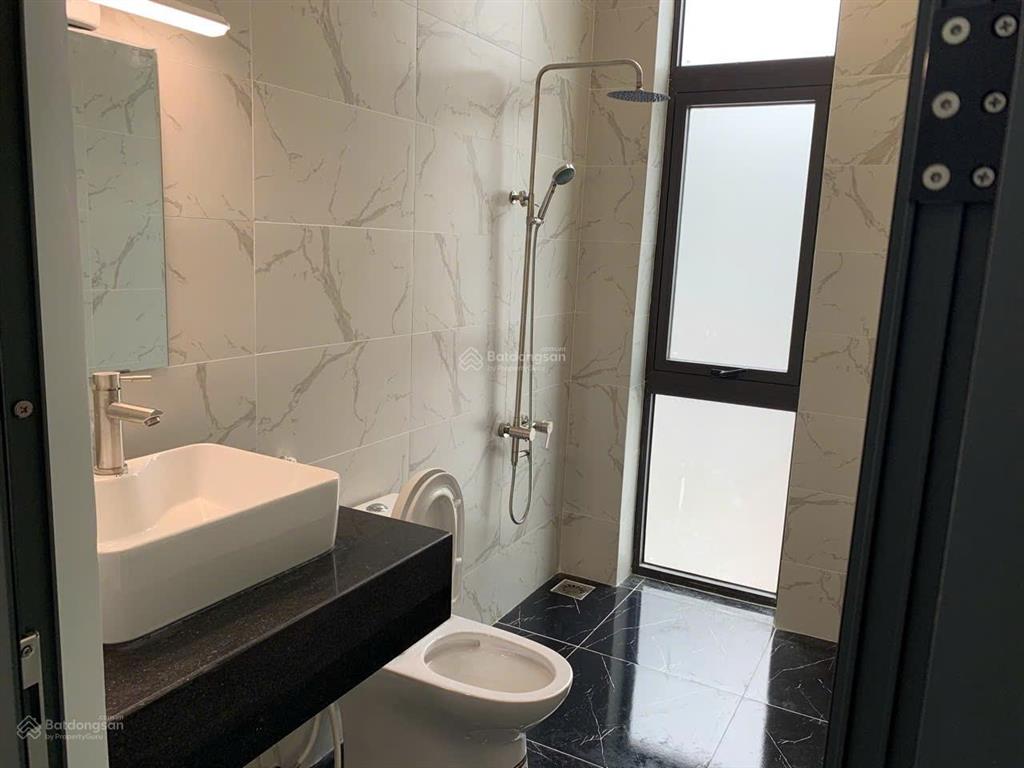 Cho thuê nhà phố 1 trệt 2 lầu, 3pn, pk, bếp, nhà mới ht giá 8tr.  0941 030 ***